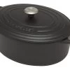 Le Creuset Signature Braadpan Ovaal 8,9 Liter ø 35 Cm Gietijzer Mat Zwart 2 Le Creuset Signature Braadpan Ovaal 8,9 Liter ø 35 Cm Gietijzer Mat Zwart -Le Creuset Winkel 4435 62644 1