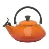 Le Creuset Zen Fluitketel 1,5 Liter Staal Vulcanique 2 Le Creuset Zen Fluitketel 1,5 Liter Staal Vulcanique -Le Creuset Winkel 5507 75519 1