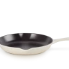 Le Creuset Skillet Koekenpan ø 26 Cm Gietijzer Meringue -Le Creuset Winkel lc 20200220 hl ps fs 20182267160422 001